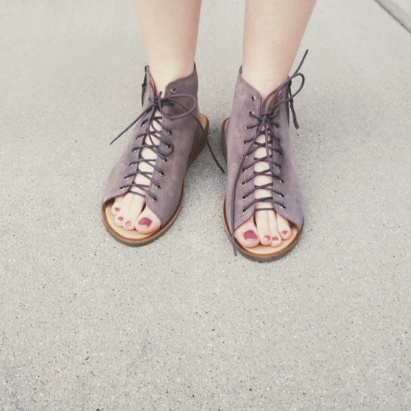 ❤️LAST PAIR❤️🌿SUEDE TOVA SANDALS🌿 - Picture 6 of 8